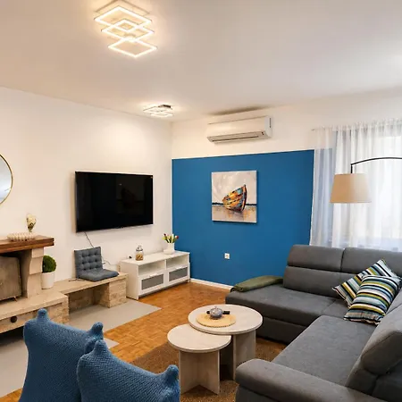 Holiday home Nora Kastela